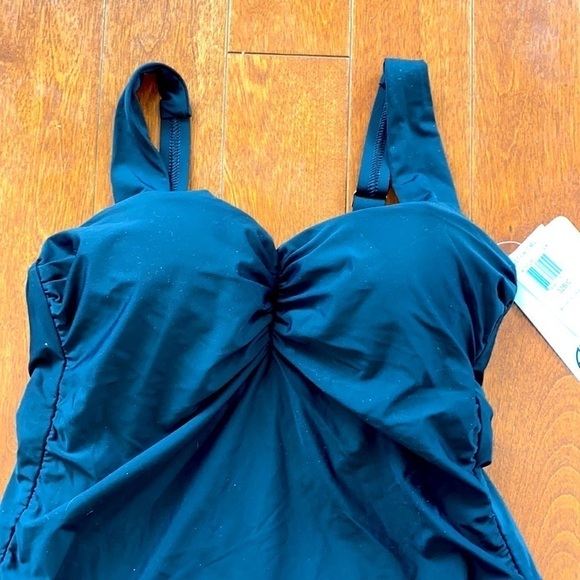 Athena Tankini top in black size 32 B/C. Underwire, back clasp full support. NWT - Picture 2 of 5